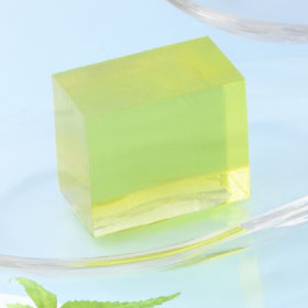 露一味　-マスカット錦玉羹