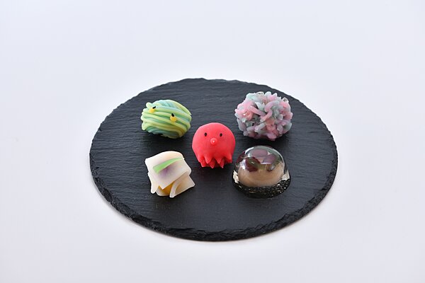 【5/24公開】Ｗebマガジン「にしZINE」に『二十四節気菓子』が紹介されました アイキャッチ画像